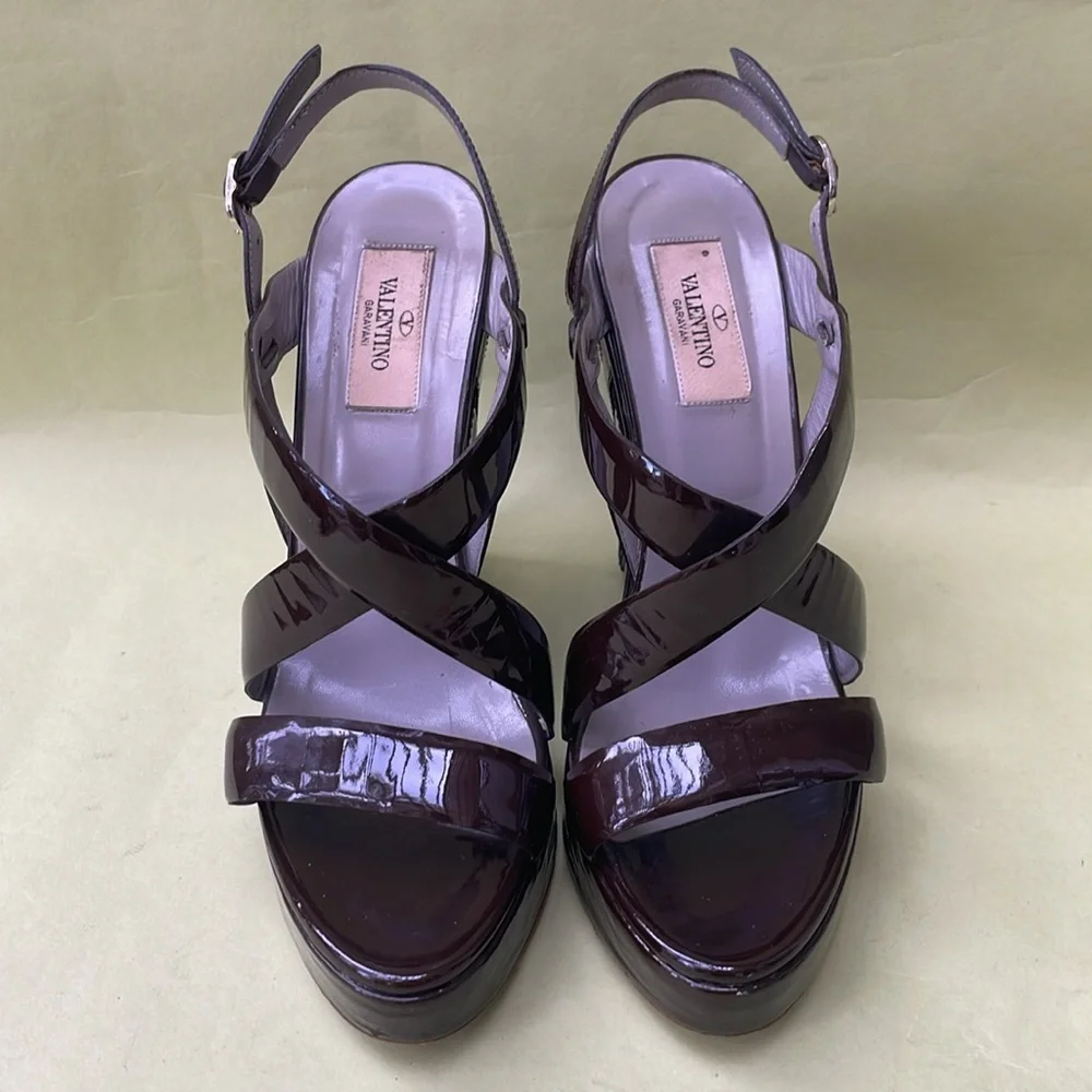 Dark brown Valentino Garavani patent leather shoes